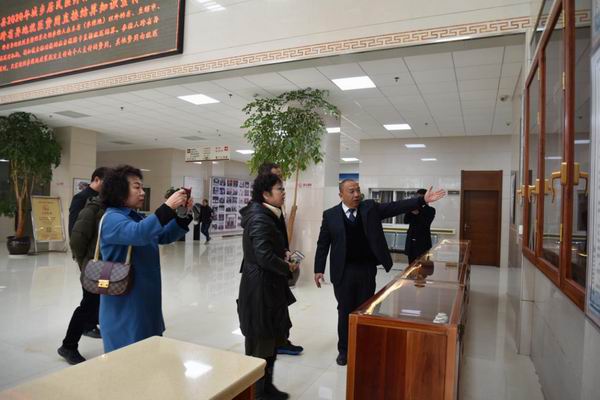 国家中医药管理局专家组到建水县中医医院验收全国中医药文化宣传教育基地工作(图2)