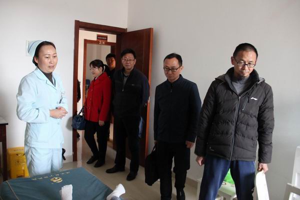 全国基层中医药工作先进单位省级评审专家组莅临我院检查指导工作(图4)
