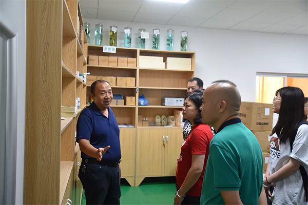 云南省卫生健康委调研组到我院开展2020年现代医院管理制度评估调研(图5)